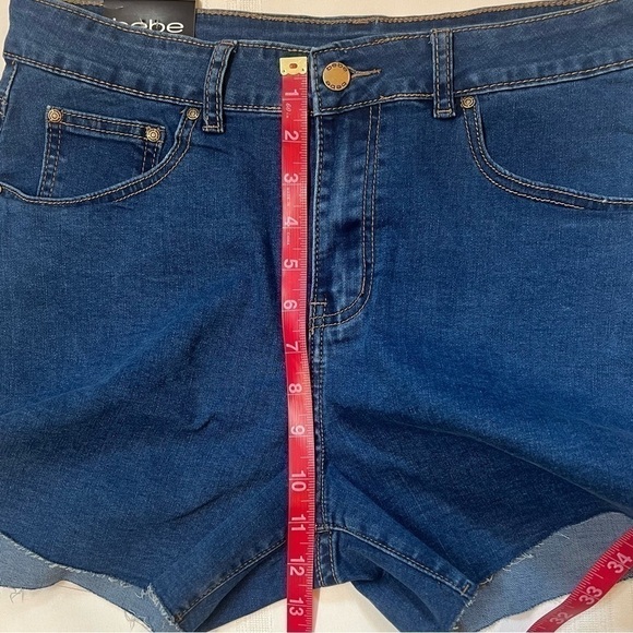 bebe Raw Edge‎ Short NWT SZ 12 31 Embellished Medium Wash - Picture 10 of 13